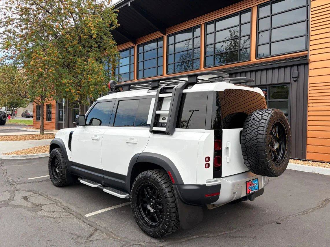 Used 2023 Land Rover Defender 110 S AWD/4WD image 3