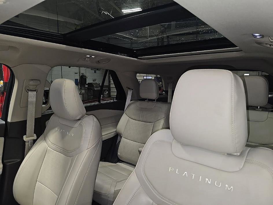 Used 2022 Ford Explorer Platinum w/ Equipment Group 601A image 25