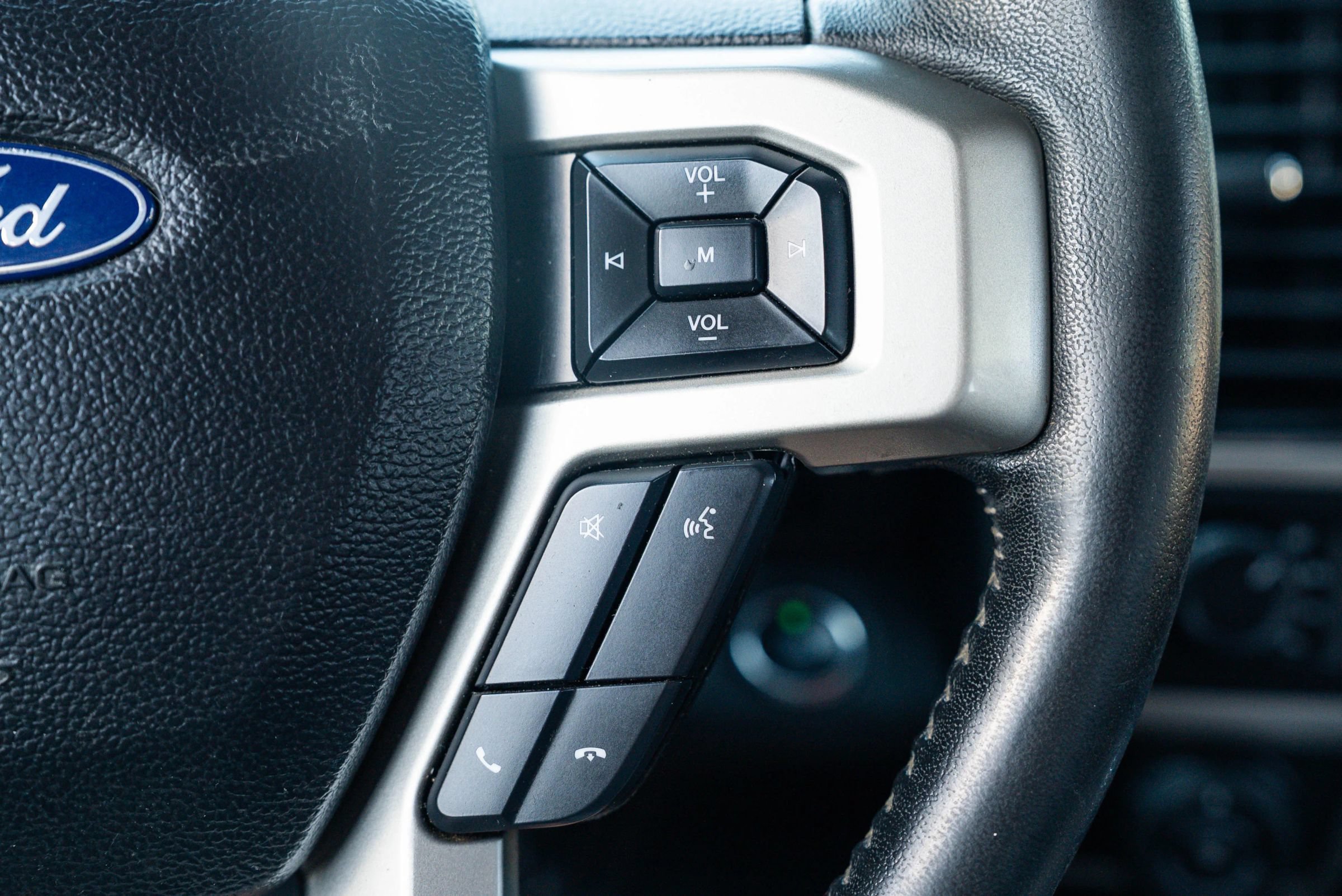 Used 2019 Ford F150 Lariat AWD/4WD image 30