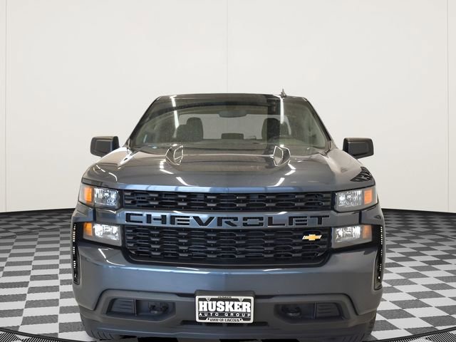 Used 2020 Chevrolet Silverado 1500 Custom w/ Custom Value Package AWD/4WD image 3