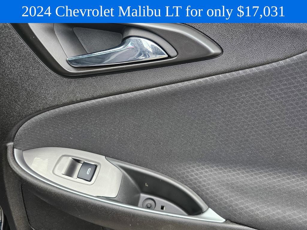Used 2024 Chevrolet Malibu LT FWD image 12