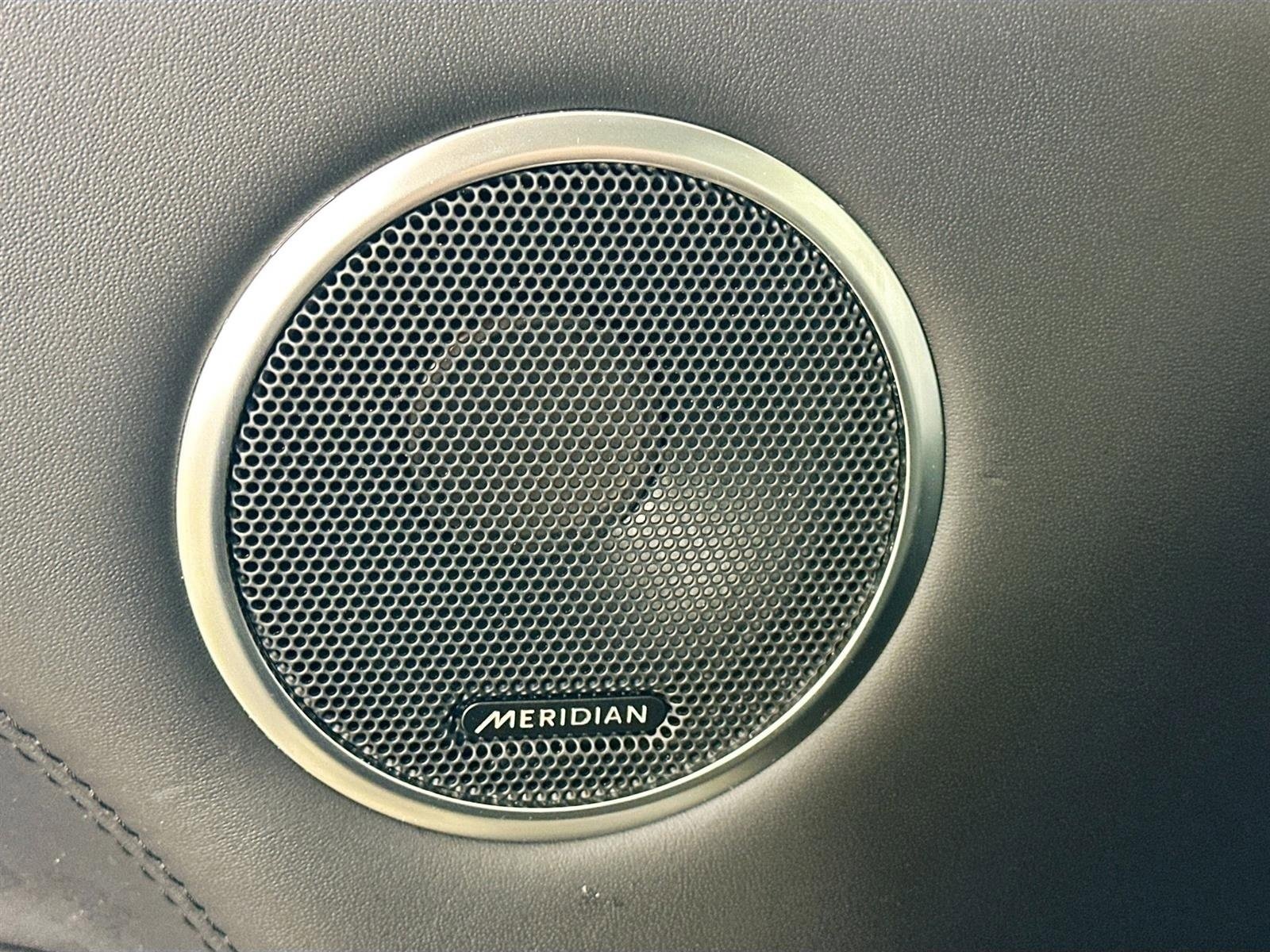 Used 2018 Land Rover Range Rover Sport Supercharged image 25