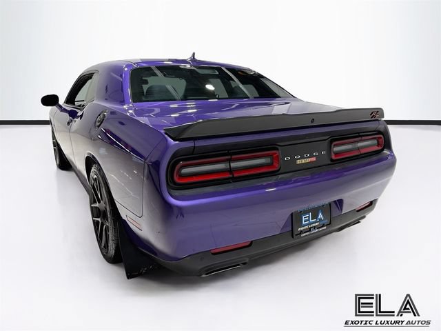 Used 2016 Dodge Challenger R/T RWD image 6