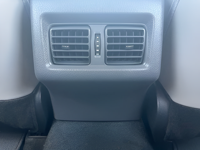 Used 2023 Toyota Camry XLE FWD image 31