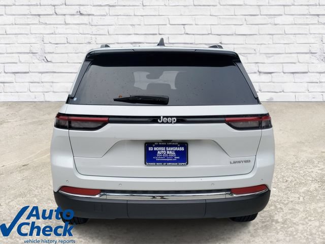 Used 2025 Jeep Grand Cherokee Limited RWD image 3