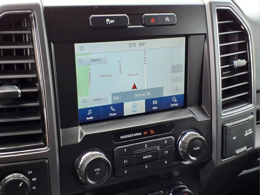 Used 2019 Ford F150 XLT w/ Equipment Group 302A Luxury AWD/4WD image 8