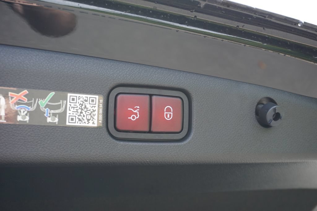 Certified 2024 Mercedes-Benz E 350 4MATIC Sedan image 30