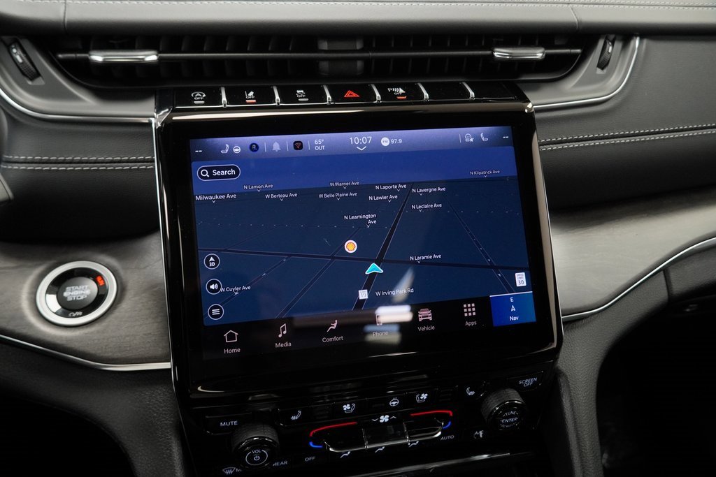 New 2025 Jeep Grand Cherokee Overland w/ Trailer Tow Package image 22