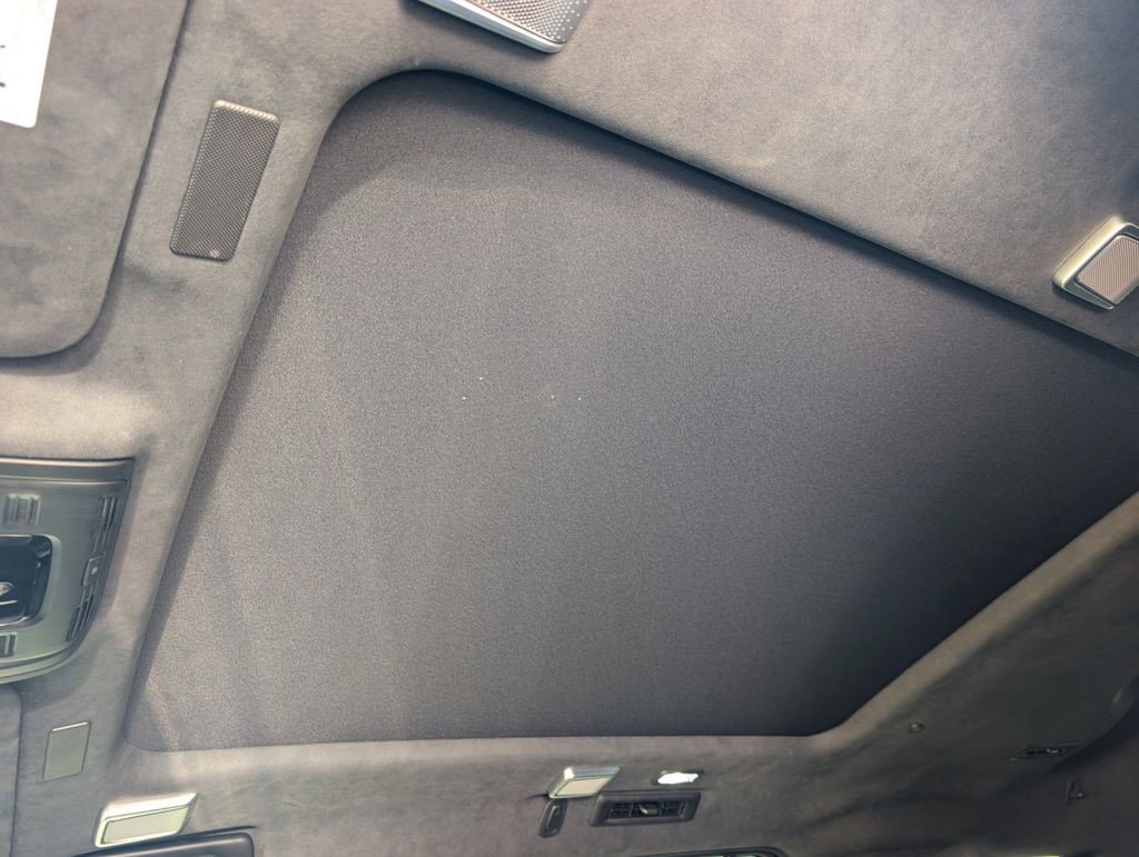 Certified 2026 Cadillac Escalade V w/ LPO, ONYX Package image 15