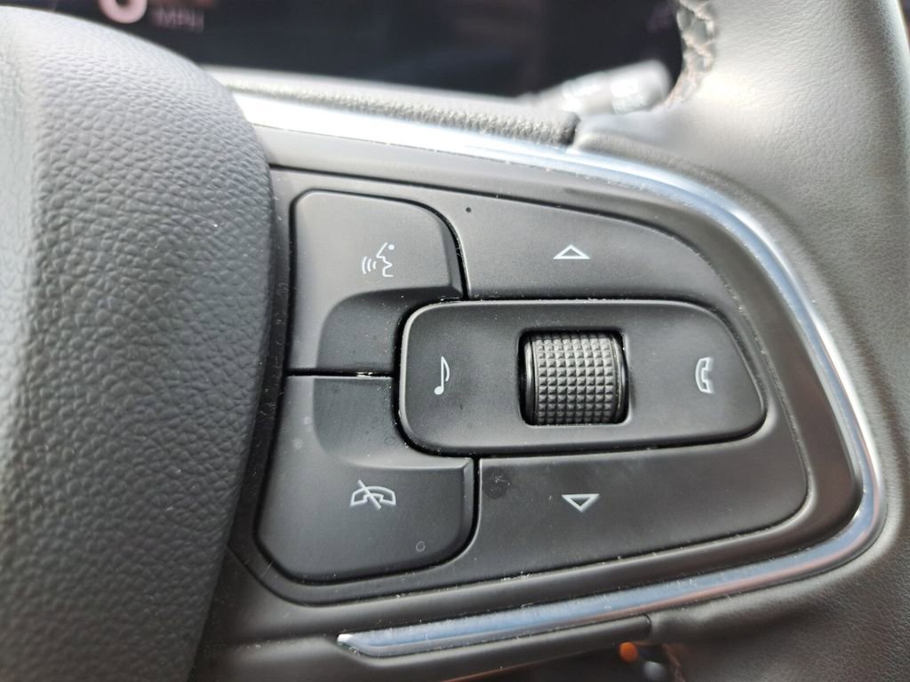 Used 2024 Buick Encore GX Sport Touring AWD/4WD image 13