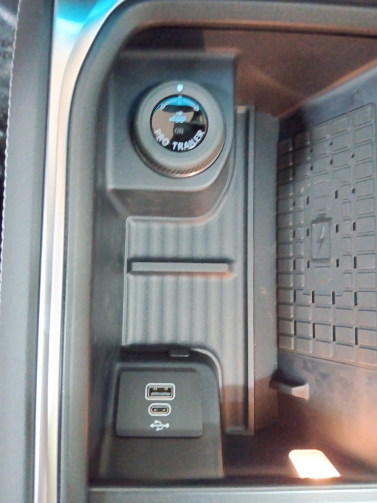 New 2025 Ford Expedition Max Platinum image 24