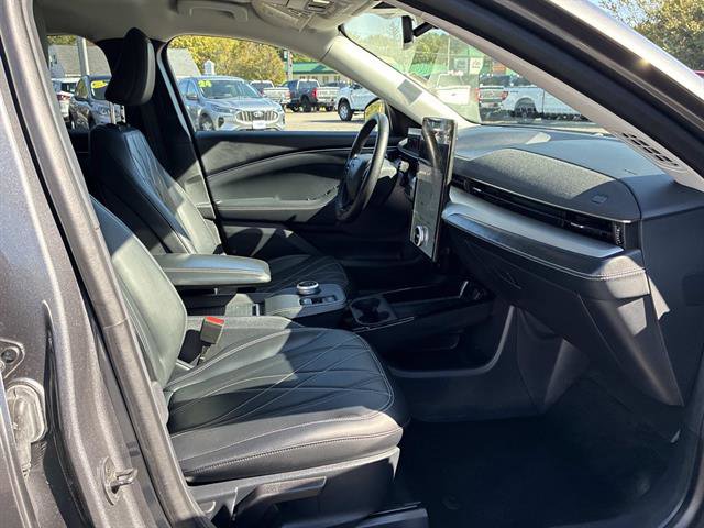 Certified 2021 Ford Mustang Mach-E Select w/ Comfort/Appearance Package image 9