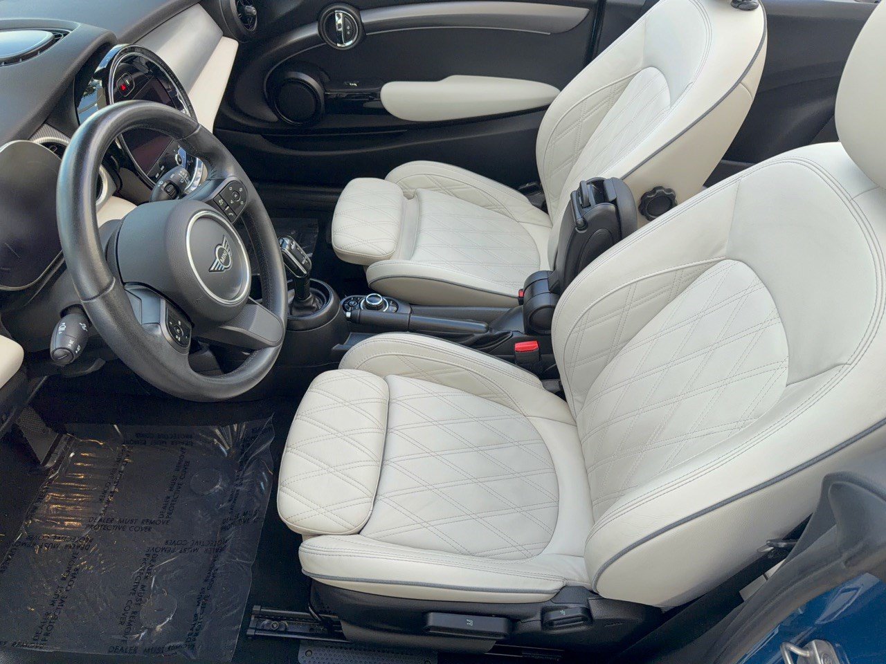 Used 2024 MINI Cooper Convertible w/ Signature Upholstery Package FWD image 5