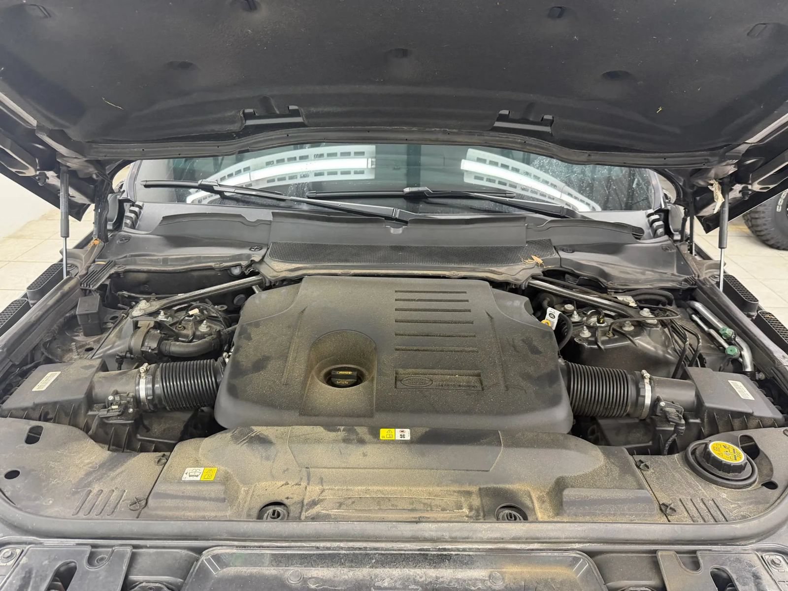 Used 2022 Land Rover Range Rover Sport HST AWD/4WD image 35