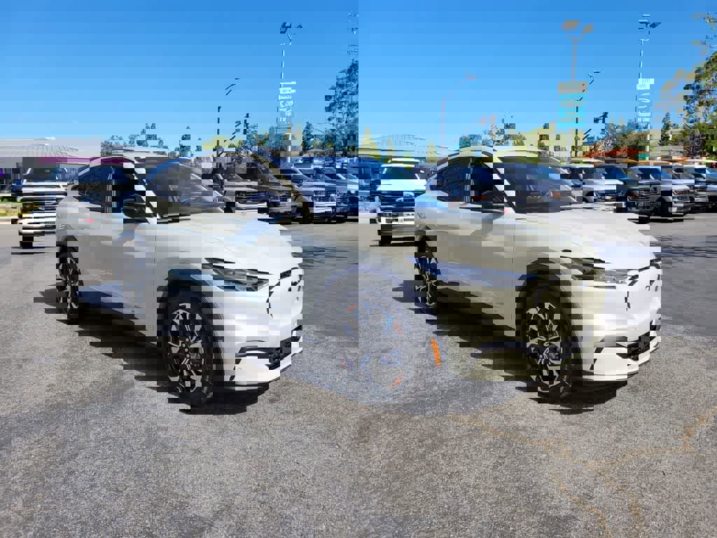 Used 2025 Ford Mustang Mach-E Select w/ Comfort Package Lite RWD image 8