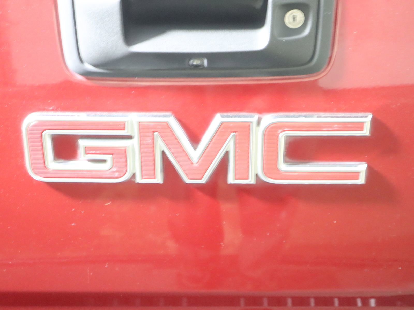 Used 2018 GMC Canyon Denali AWD/4WD image 8
