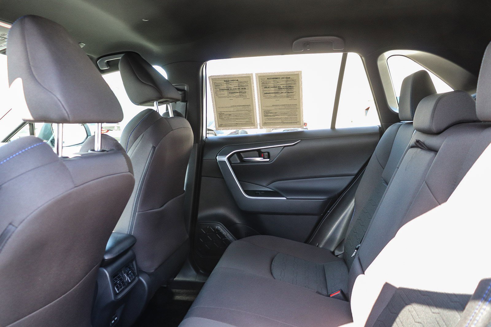 Used 2025 Toyota RAV4 SE image 20