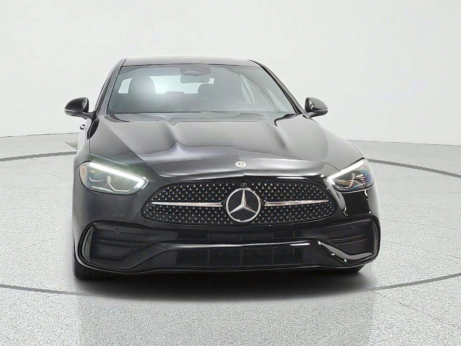 Used 2022 Mercedes-Benz C 300 Sedan image 2