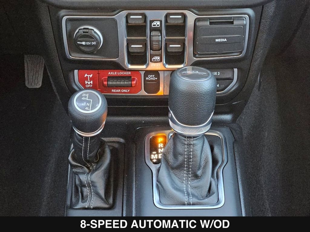 Used 2025 Jeep Gladiator Mojave w/ Convenience Group image 23