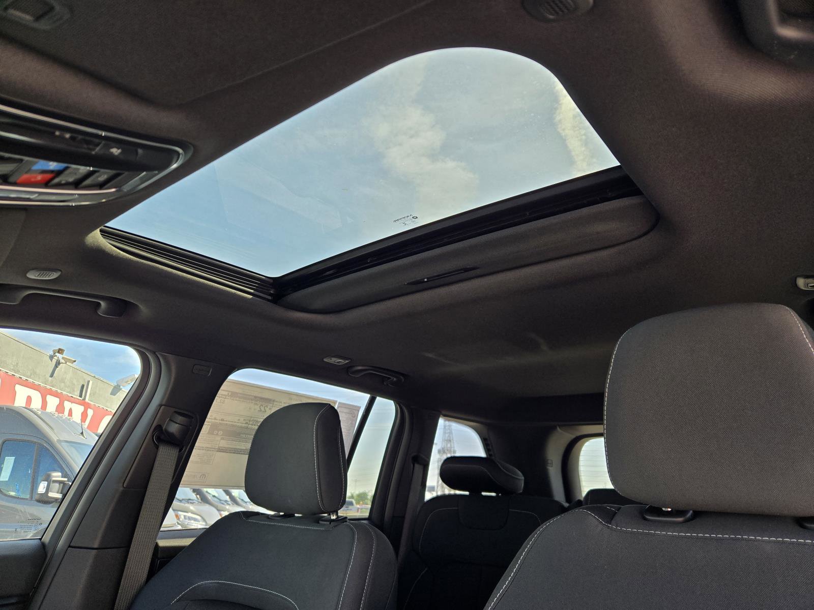 New 2026 Jeep Grand Cherokee Laredo X image 23