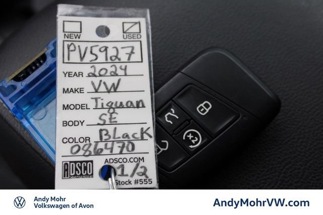 Used 2024 Volkswagen Tiguan SE AWD/4WD image 33