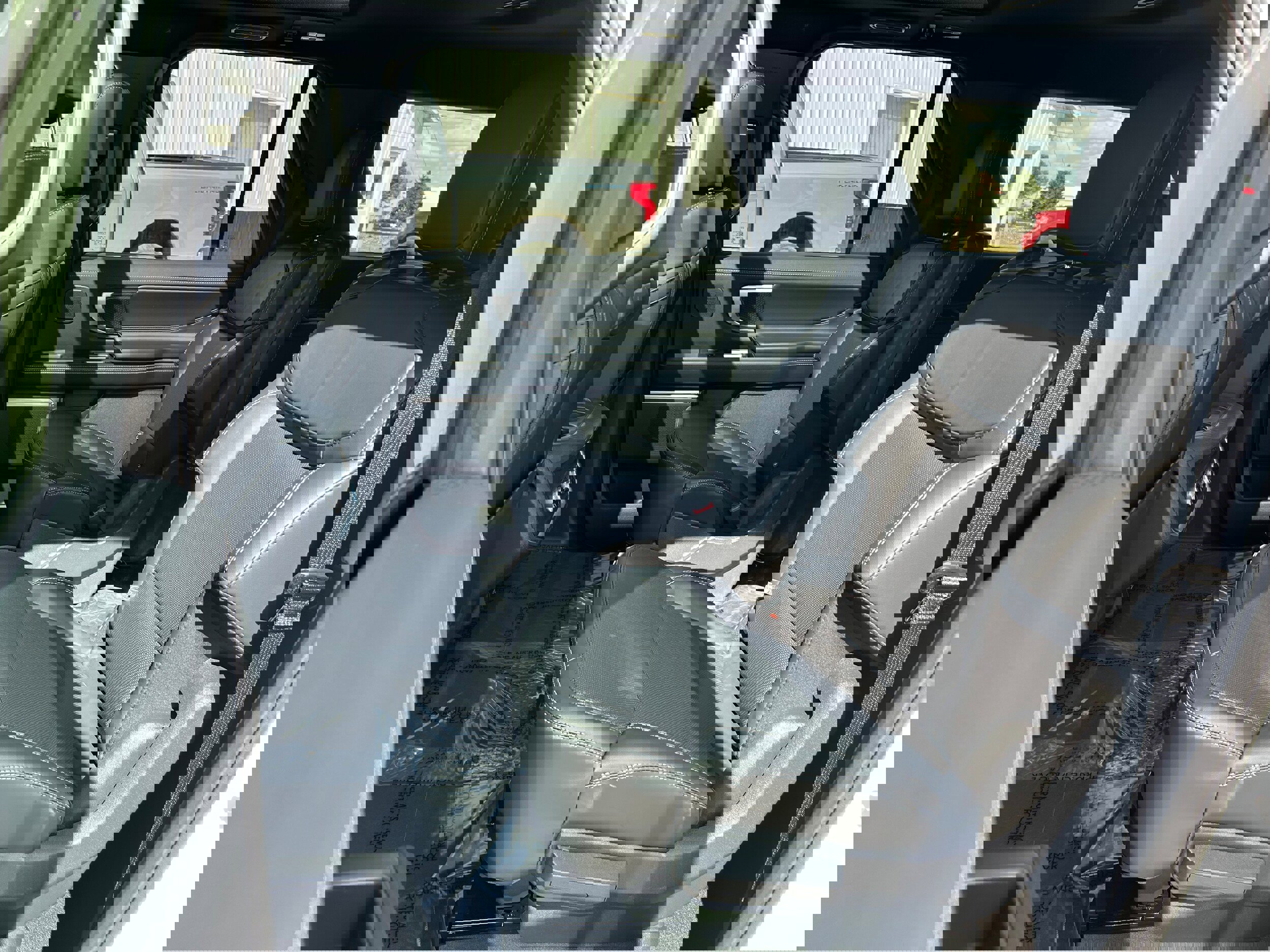 New 2025 Ford Expedition Max Platinum image 9