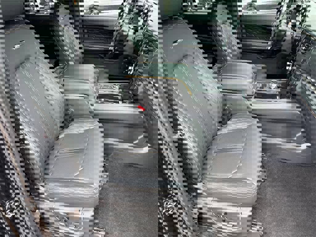 New 2023 Ford Expedition Platinum image 12