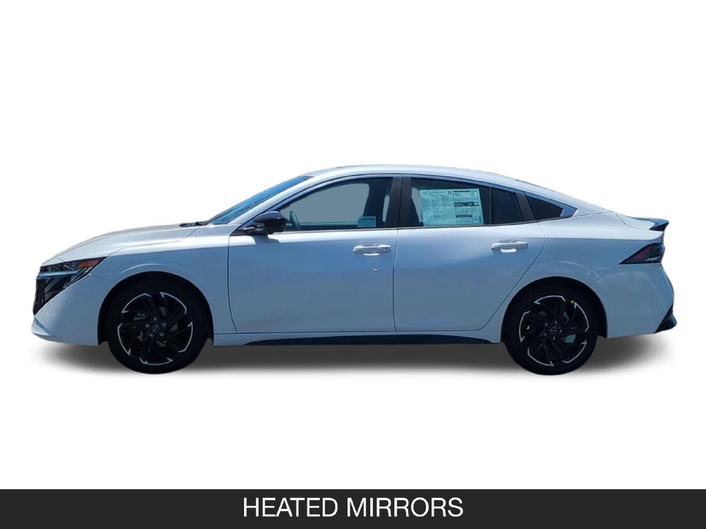 New 2026 Nissan Sentra SR w/ SR Premium Package FWD image 5