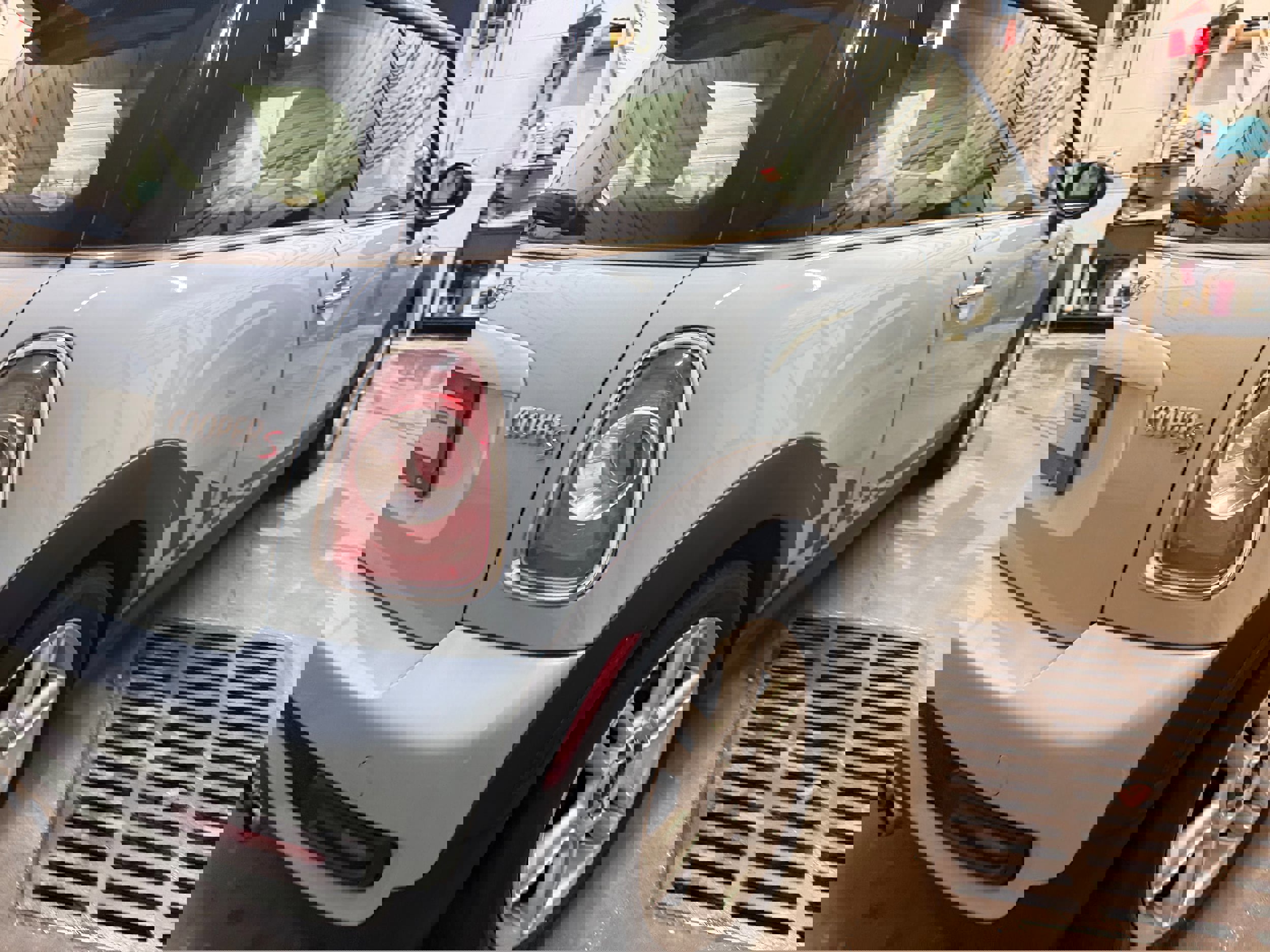 Used 2011 MINI Cooper S image 17