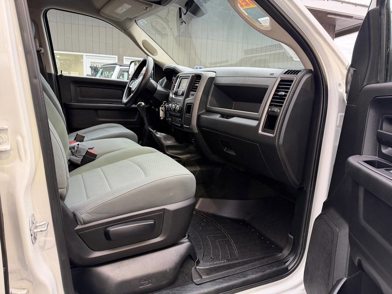 Used 2017 RAM 3500 Tradesman w/ Chrome Appearance Group image 26