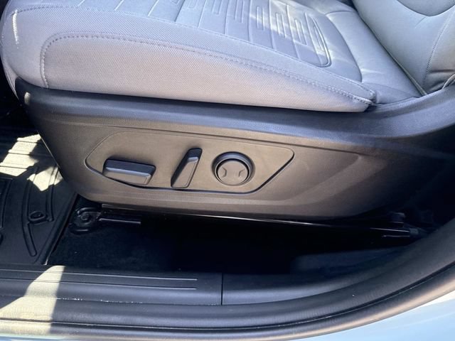Certified 2022 Hyundai Santa Cruz SEL AWD/4WD image 17