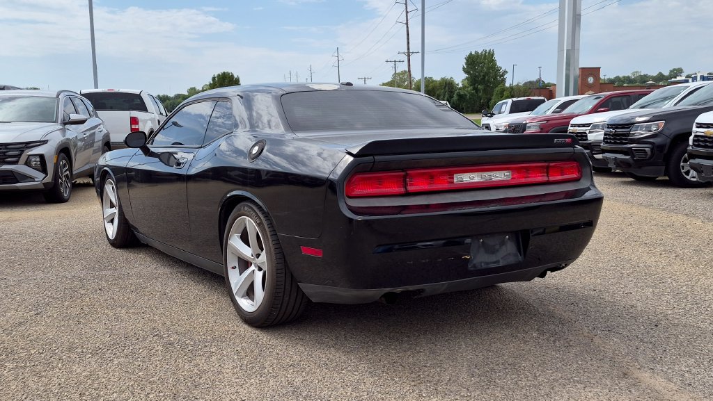 Used 2009 Dodge Challenger SRT8 w/ SRT Option Group II RWD image 5