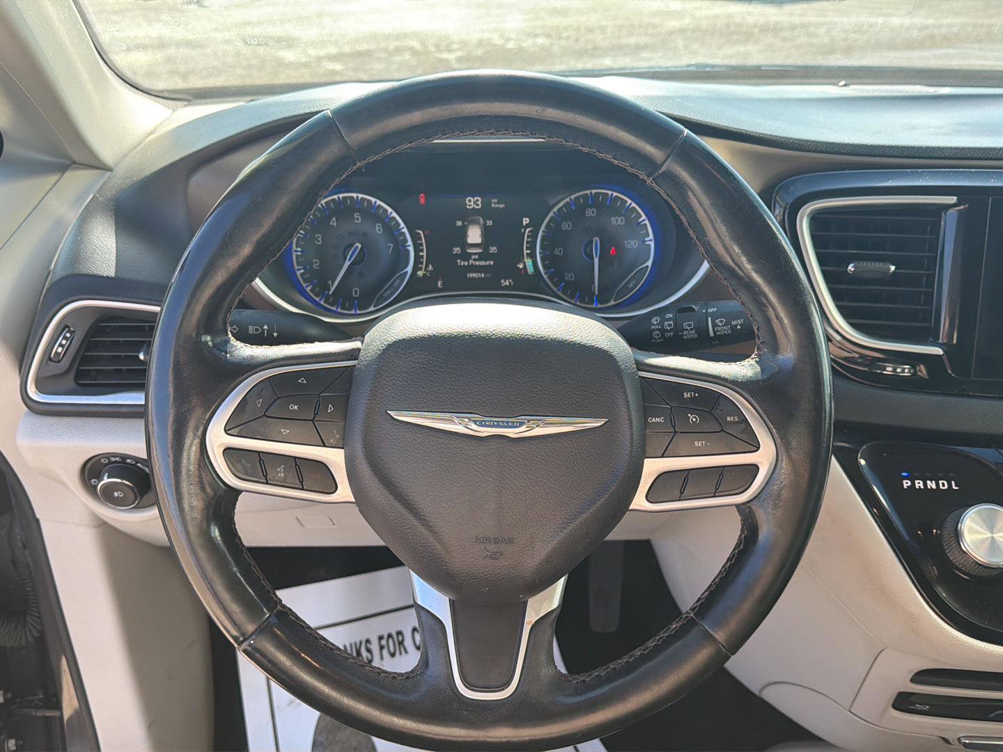 Used 2018 Chrysler Pacifica Touring-L Plus w/ Tire & Wheel Group FWD image 12