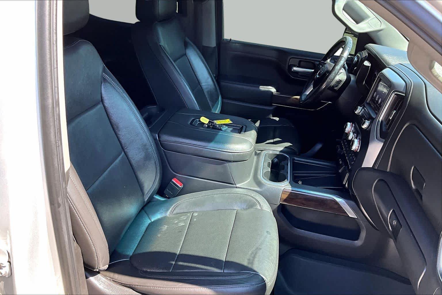 Used 2019 GMC Sierra 1500 SLT w/ SLT Premium Plus Package AWD/4WD image 9