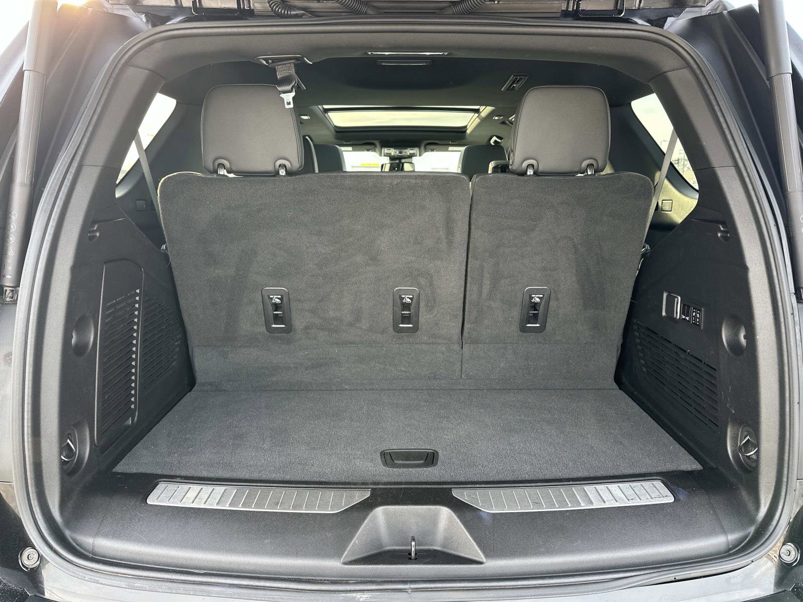 Certified 2023 Chevrolet Tahoe Z71 w/ Luxury Package image 11