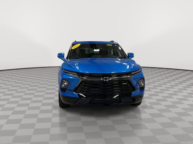 Certified 2025 Chevrolet Blazer RS w/ Enhanced Convenience Package image 3