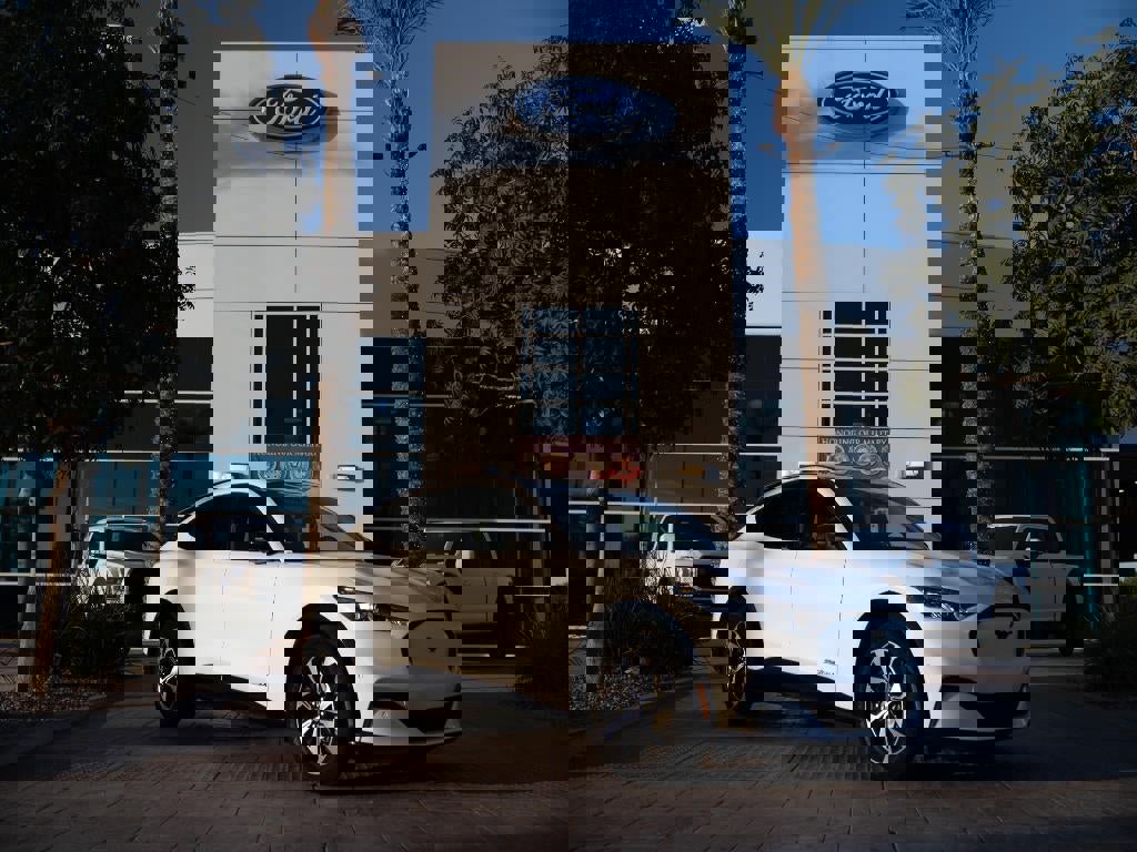 New 2026 Ford F550 4x4 Supercab Super Duty image 21