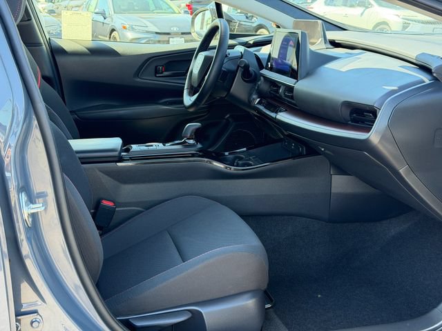 Used 2025 Toyota Prius Plug-In Hybrid FWD image 19