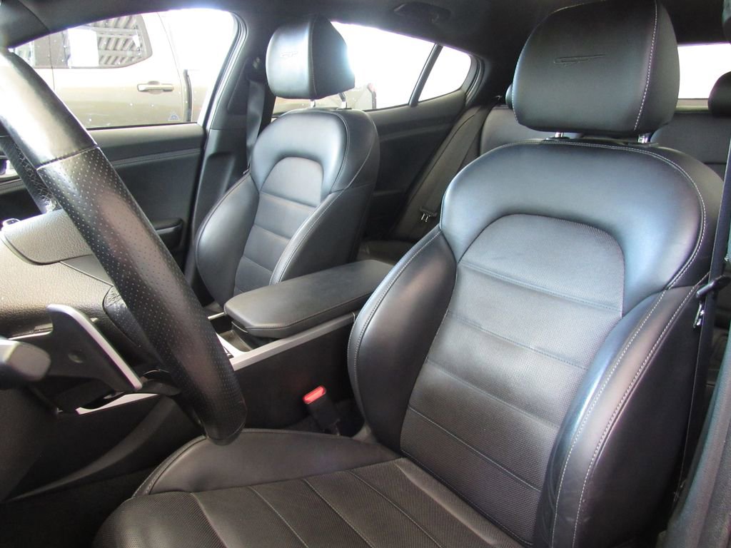 Used 2019 Kia Stinger GT2 AWD/4WD image 11