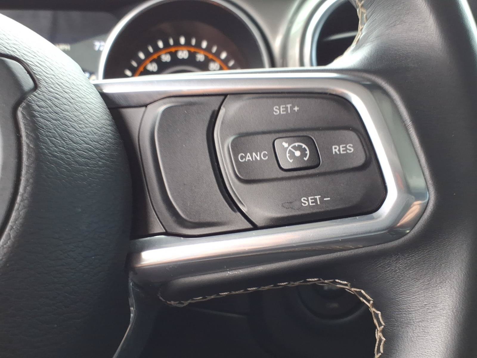 Used 2019 Jeep Wrangler Unlimited Sahara w/ Uconnect 4C Nav & Sound Group AWD/4WD image 21
