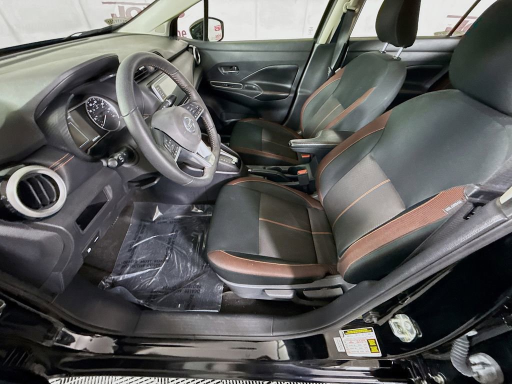 Used 2020 Nissan Versa SR w/ Convenience Package image 22