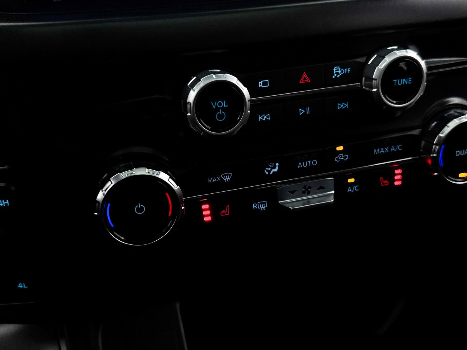 Used 2025 Ford F150 Tremor w/ Tow/Haul Package image 25