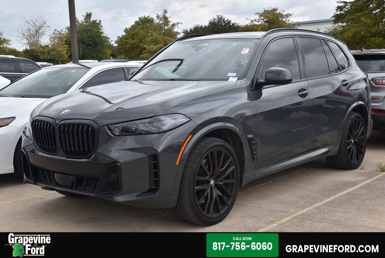 Used 2025 BMW X5 xDrive40i w/ M Sport Package AWD/4WD image 1