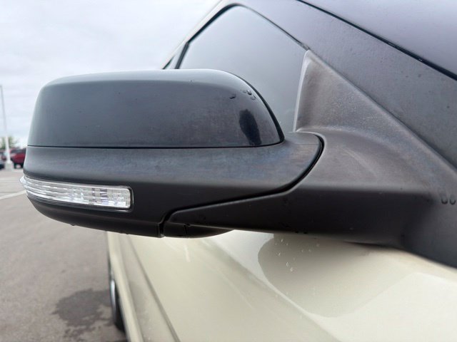 Used 2018 Ford Explorer XLT w/ Equipment Group 202A FWD image 5