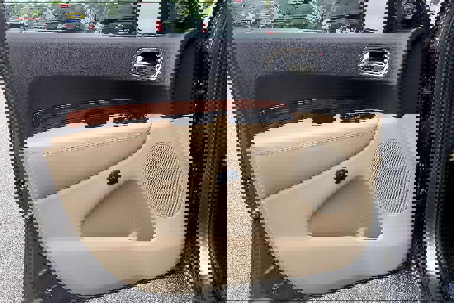 Used 2014 Dodge Durango Citadel w/ Trailer Tow Group IV AWD/4WD image 21