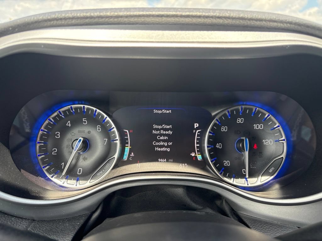 Used 2023 Chrysler Pacifica Touring-L w/ S Appearance Package AWD/4WD image 16