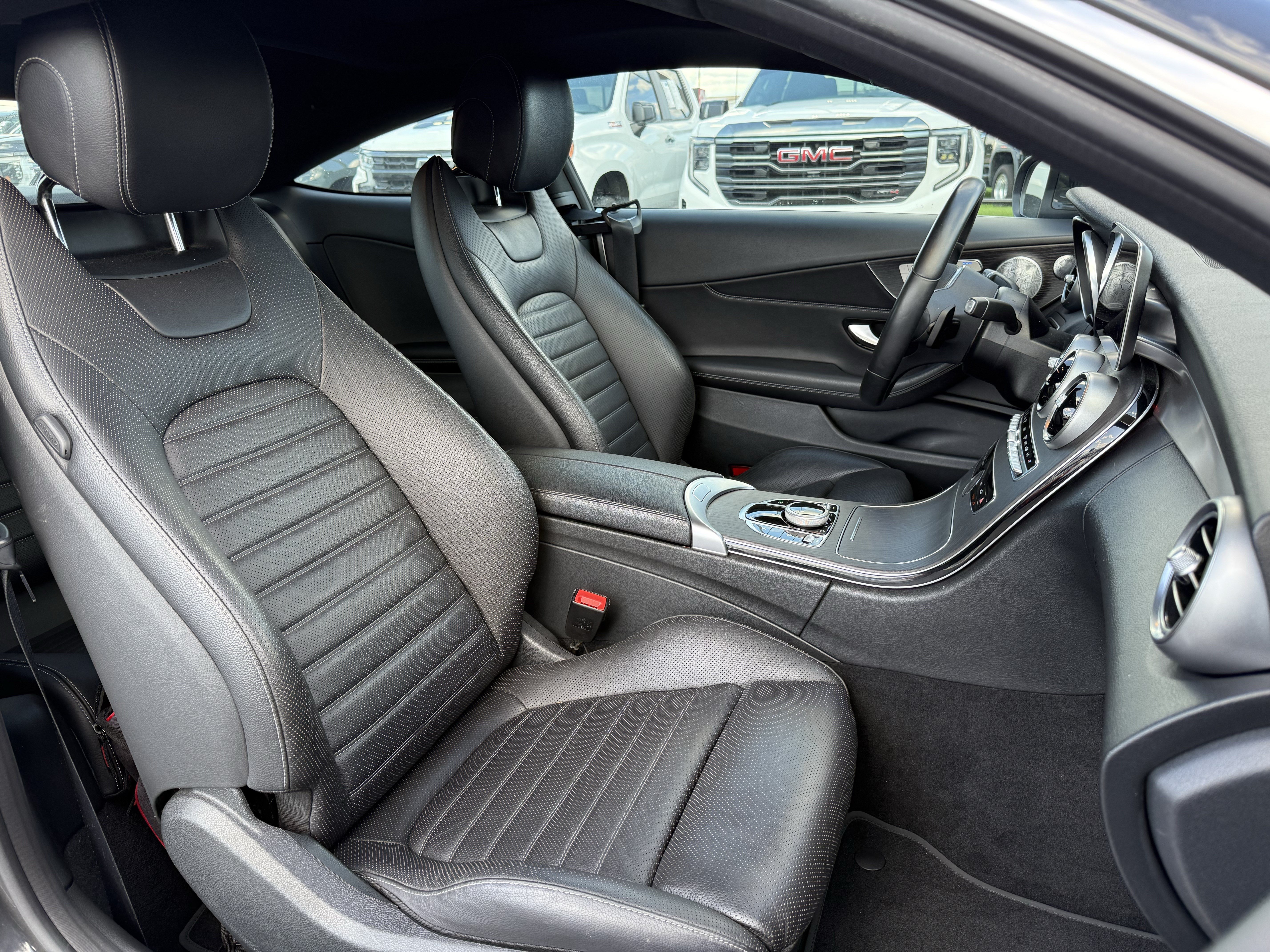 Used 2021 Mercedes-Benz C 300 Coupe image 35