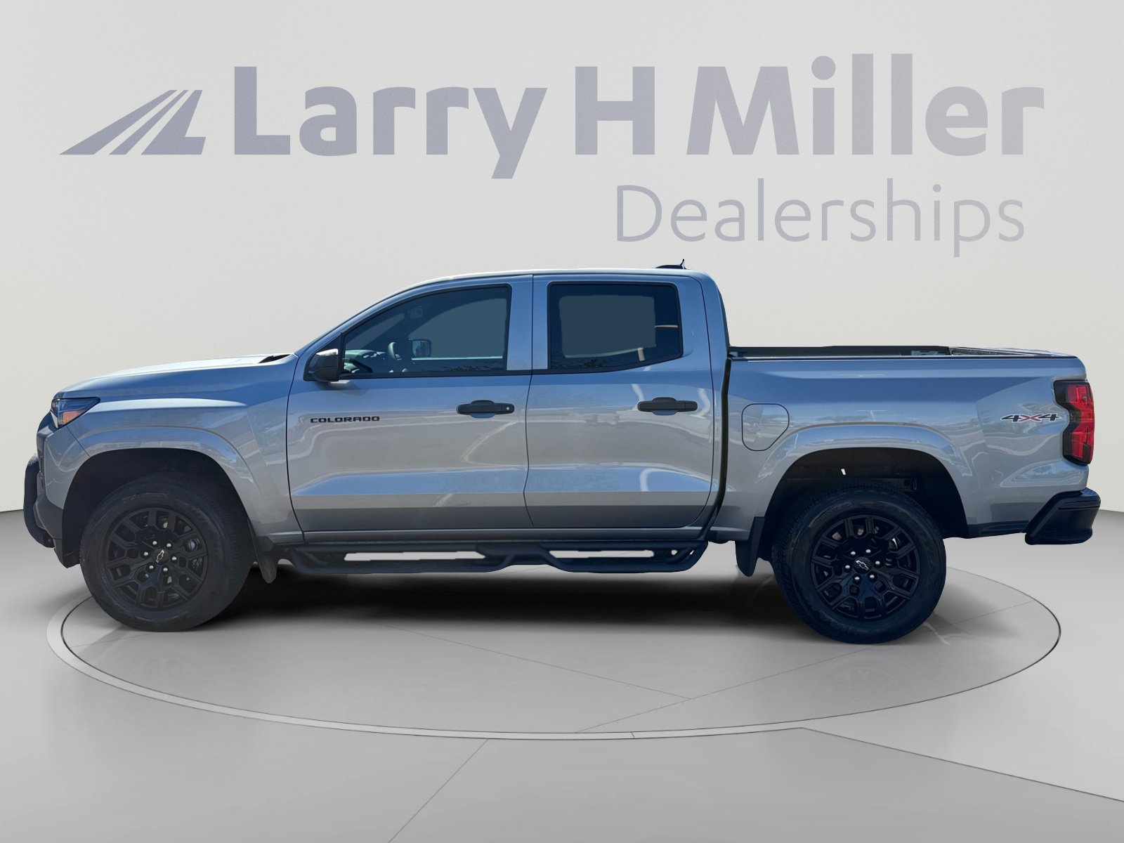 Used 2026 Chevrolet Colorado W/T w/ WT Custom Package AWD/4WD image 2