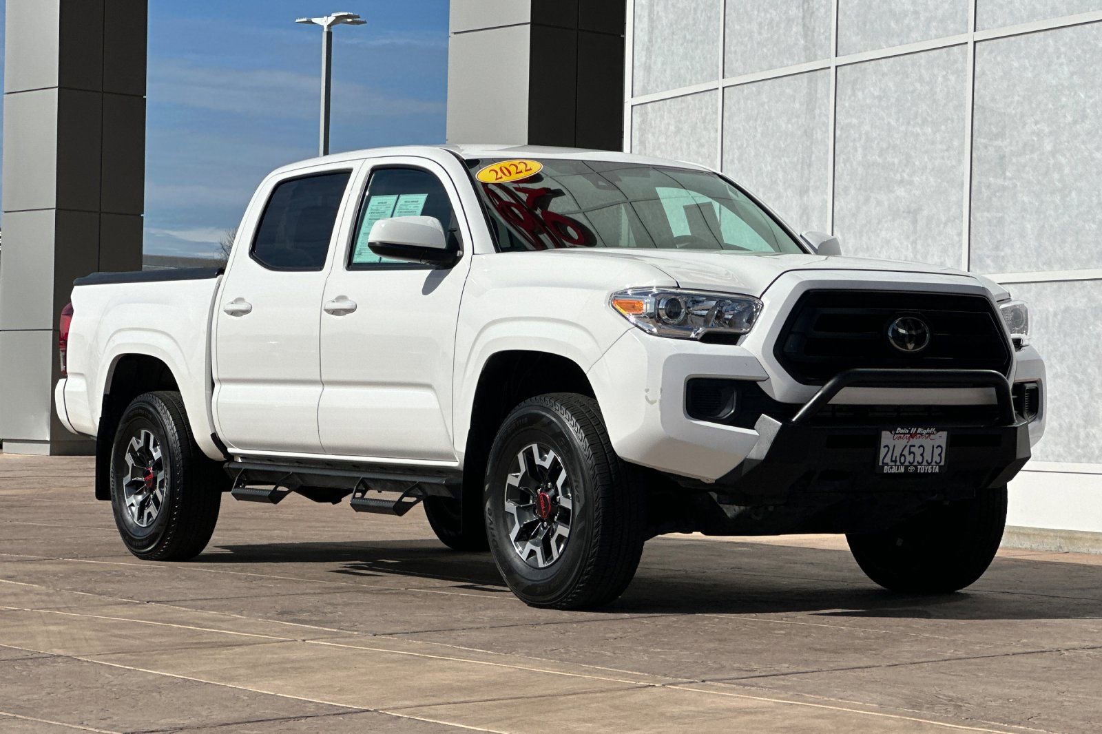 Certified 2022 Toyota Tacoma SR video 2