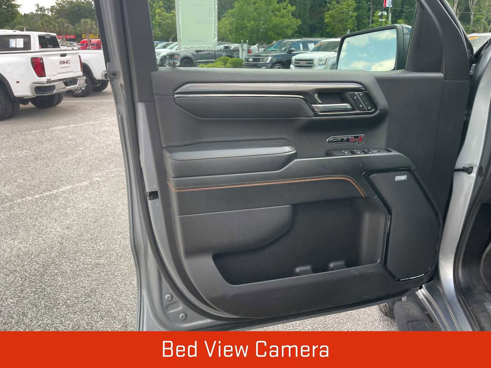 Used 2024 GMC Sierra 1500 AT4 w/ Technology Package AWD/4WD image 10